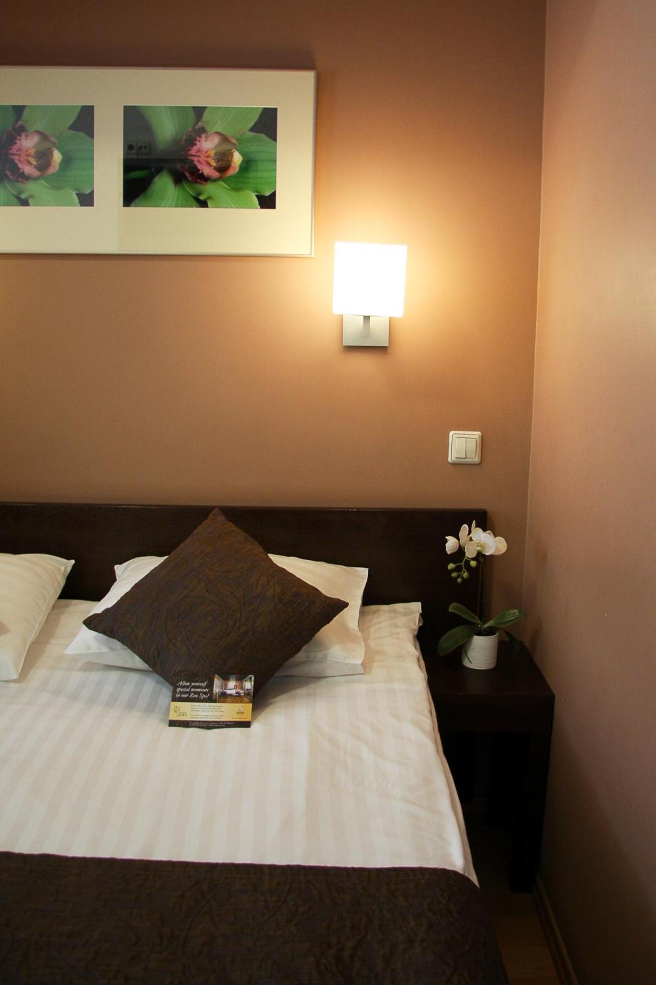 Double or Twin Room Garden View